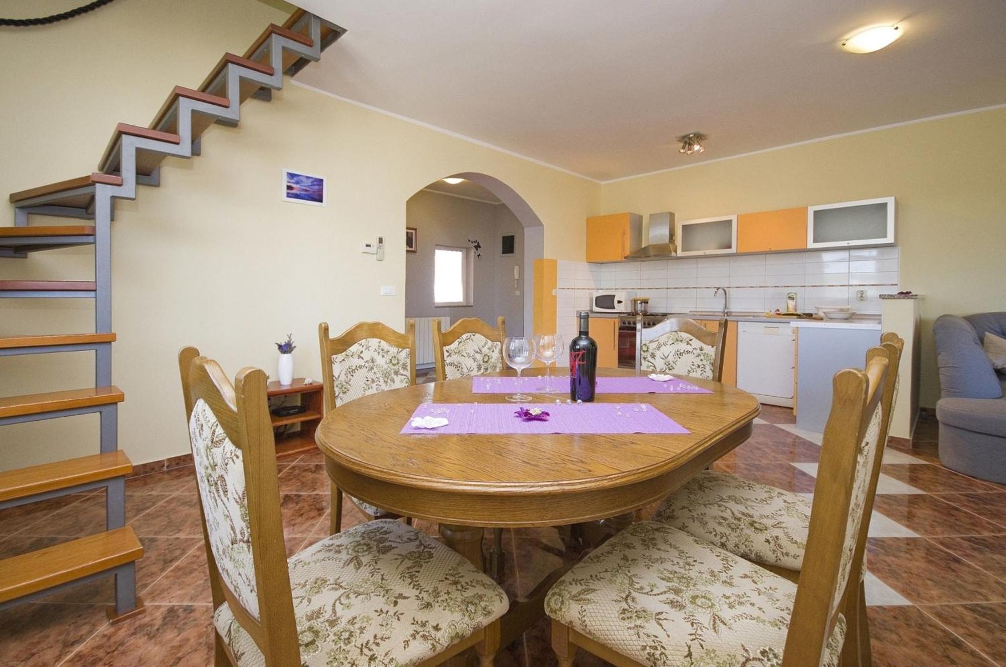 Apartment And Room Marlen ロヴィンスコ・セロ 部屋 写真
